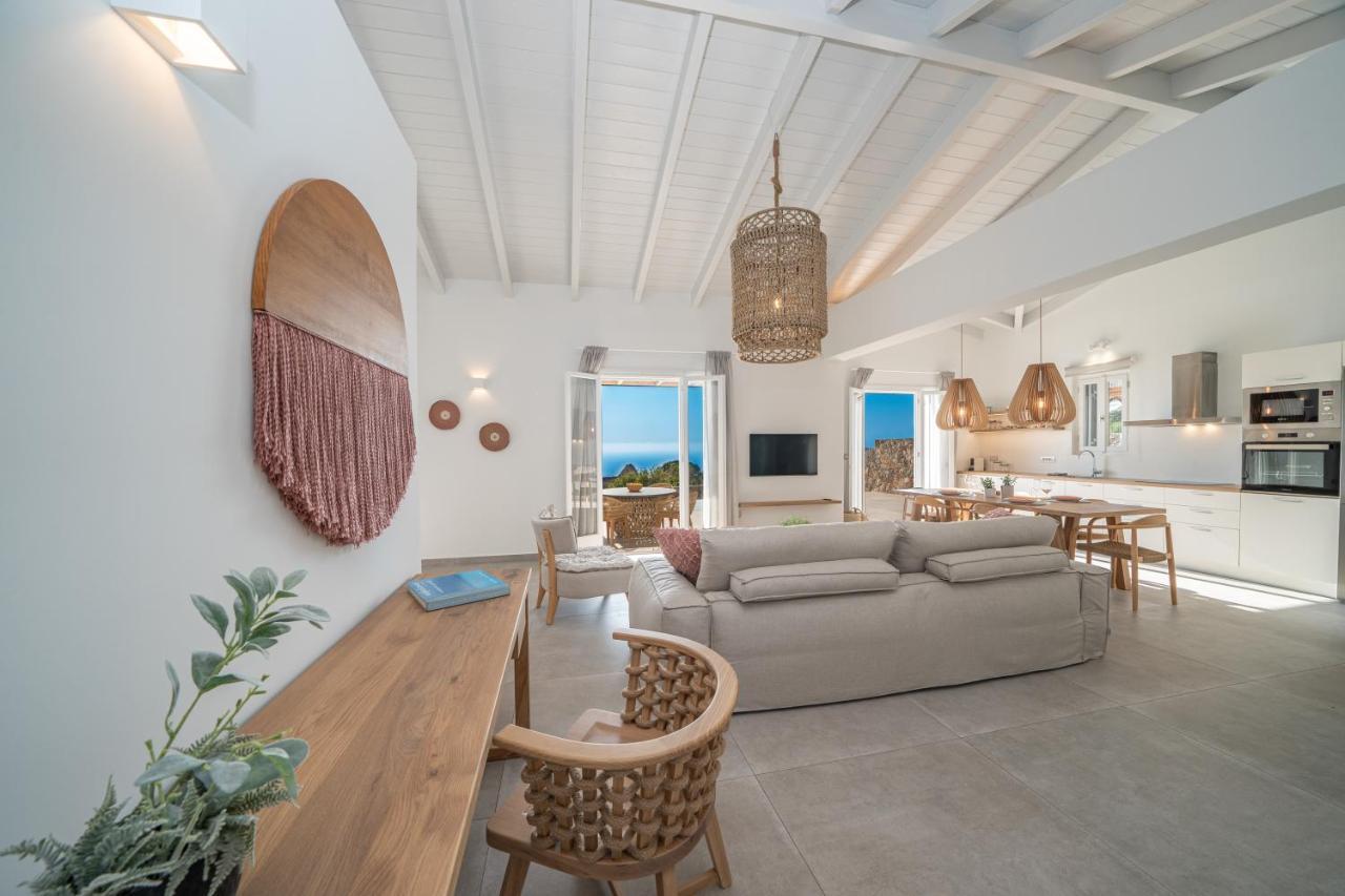 Summer Breeze Villa Tzamarelata Eksteriør bilde