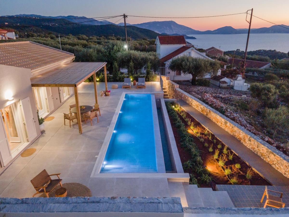 Summer Breeze Villa Tzamarelata Eksteriør bilde